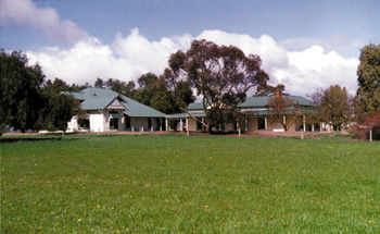 Sylvania Park Guest House Horsham Exterior photo